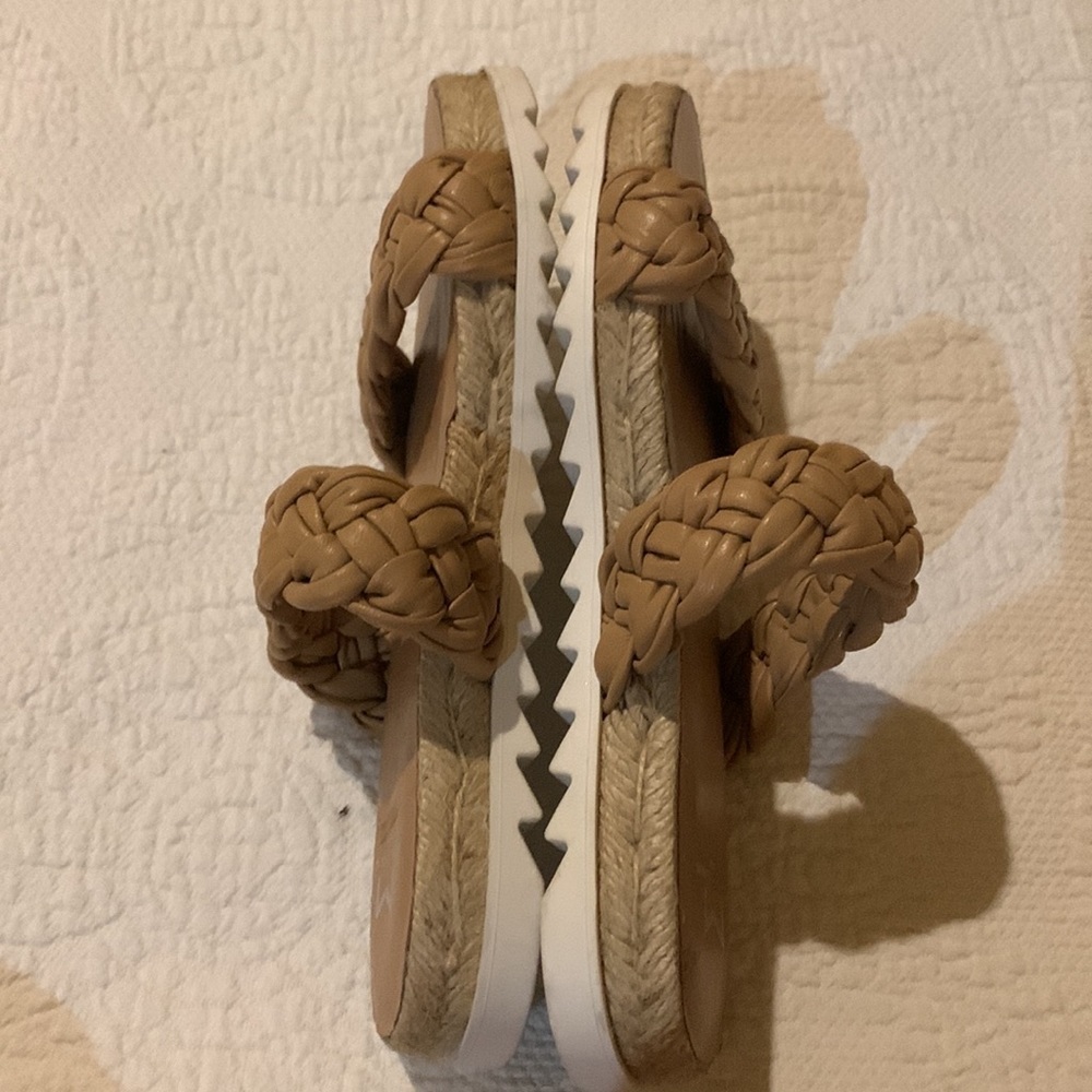 Marc Fisher Jaimee flat Espadrille. 5.5. - Picture 7 of 13